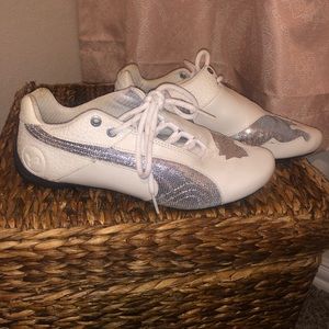 Puma White Leather 9 Tennis Shoes